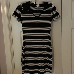 Colared t-shirt dress